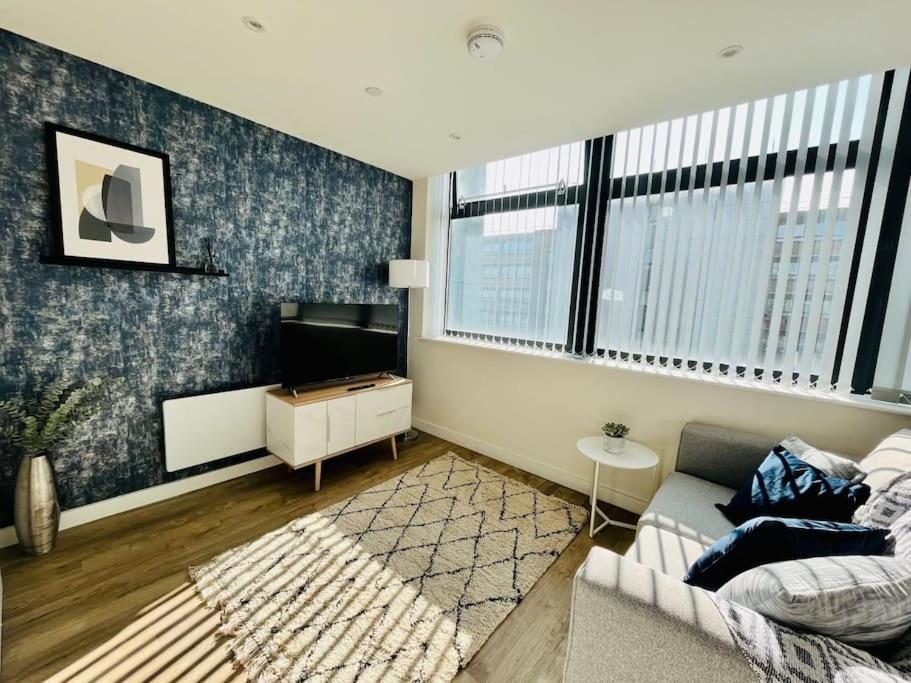 Stunning One Bedroom Apartment In Old Trafford Manchester Exteriör bild